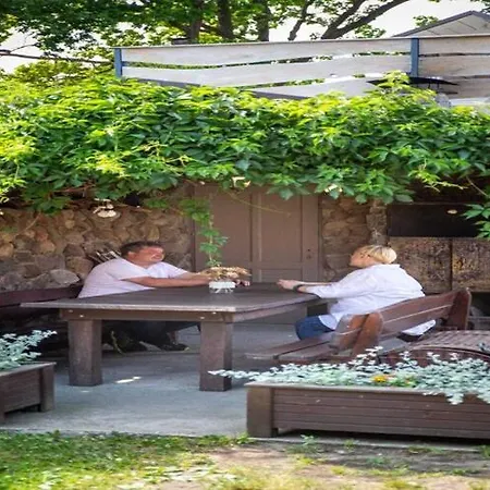 In With A Terrace Holiday home