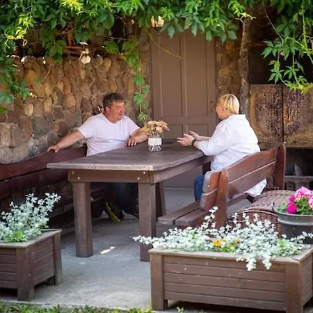 In With A Terrace Holiday home